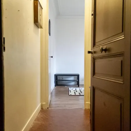 Big 2 Classified, Nation Charming Place Apartment *