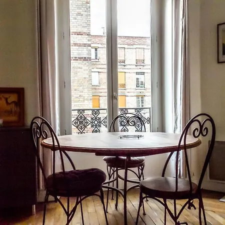 Big 2 Classified, Nation Charming Place Paris